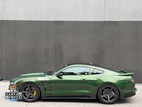 Used 2022 Ford Mustang GT Premium w/ Black Accent Package RWD image 4
