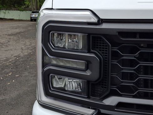 Used 2023 Ford F250 Lariat w/ Sport Appearance Package AWD/4WD image 10