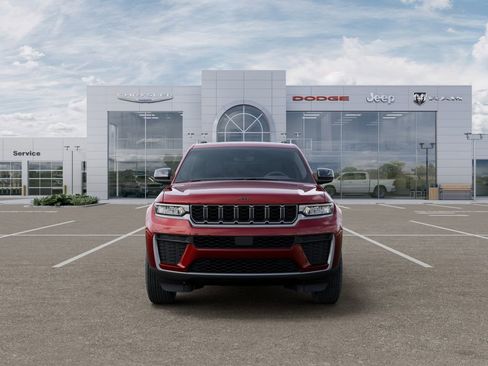 New 2026 Jeep Grand Cherokee Altitude RWD image 6