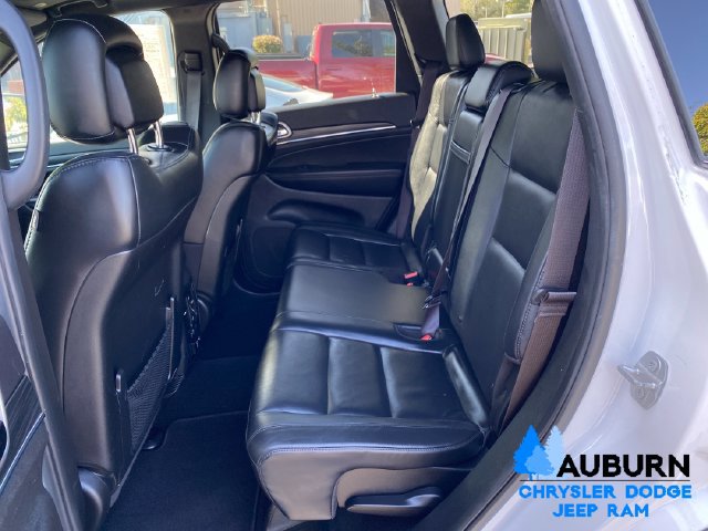 Used 2020 Jeep Grand Cherokee Limited w/ Trailer Tow Group IV AWD/4WD image 18