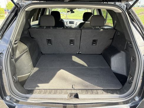 Used 2021 Chevrolet Equinox LT image 33