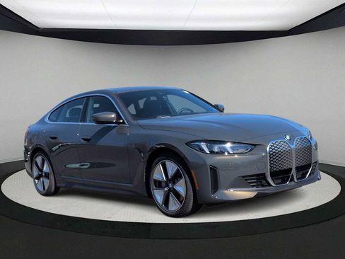 New 2026 BMW i4 xDrive40i w/ Premium Package AWD/4WD image 2