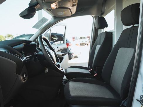 Used 2023 Ford Transit Connect XL image 17