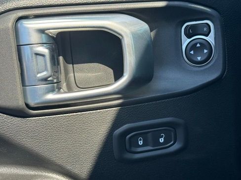 New 2026 Jeep Gladiator Sport image 9