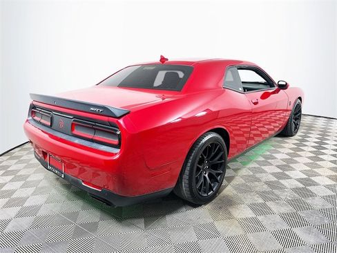 Used 2016 Dodge Challenger SRT Hellcat image 3