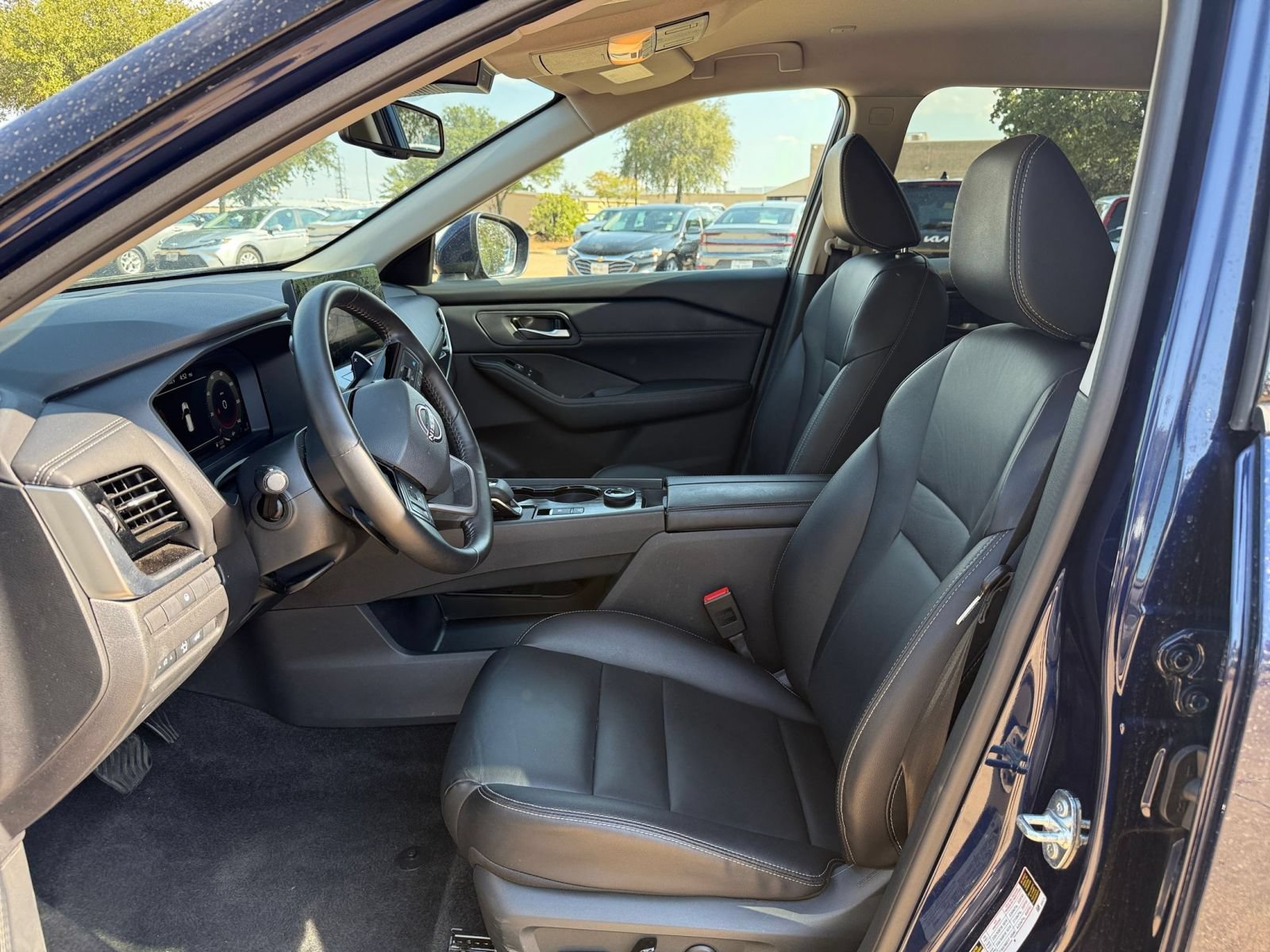Used 2026 Nissan Rogue SL AWD/4WD image 29