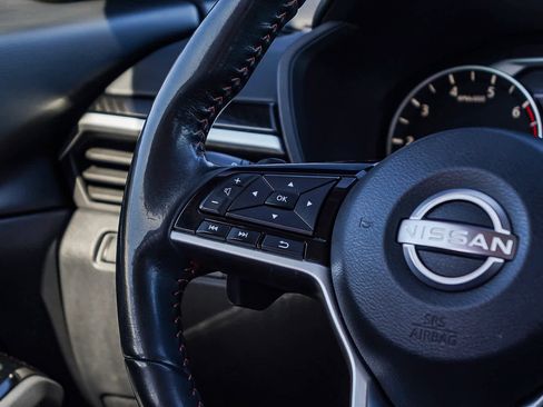 Used 2023 Nissan Altima 2.0 SR image 17