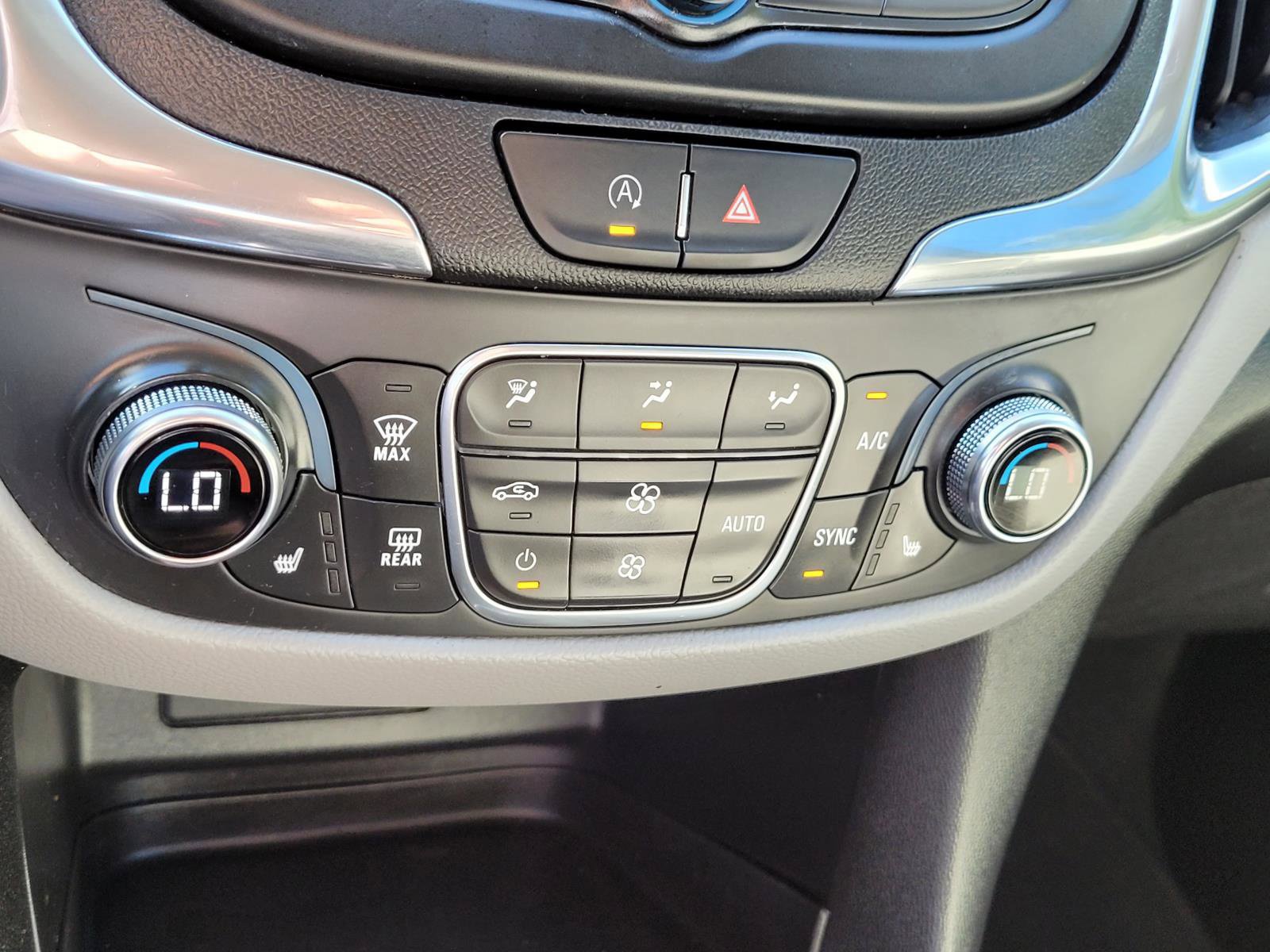 Used 2022 Chevrolet Equinox LT FWD image 27