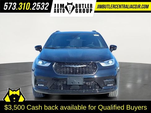 New 2026 Chrysler Pacifica Select w/ S Appearance Package AWD/4WD image 9
