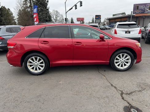 Used 2010 Toyota Venza image 7