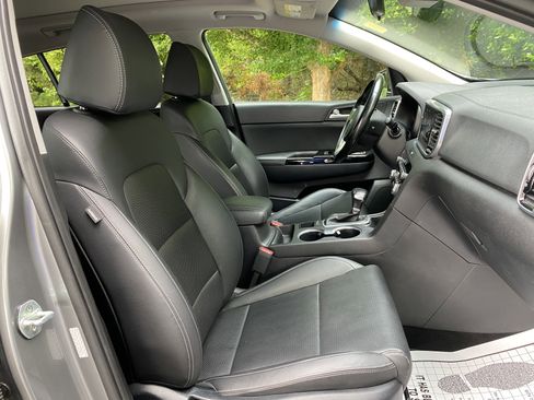 Used 2022 Kia Sportage EX AWD/4WD image 35