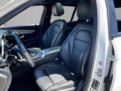 Used 2019 Mercedes-Benz GLC 300 image 25