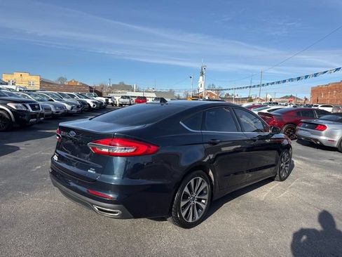 Used 2020 Ford Fusion SE AWD/4WD image 6