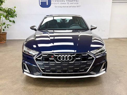 Used 2024 Audi S7 Premium Plus image 2