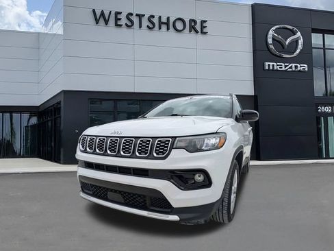 Used 2022 Jeep Compass Limited AWD/4WD image 7
