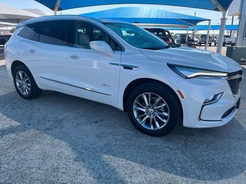 Used 2023 Buick Enclave Avenir w/ Trailering Package, 5000 lbs. FWD image 3