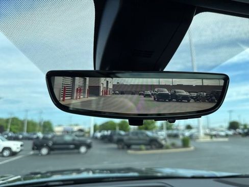 Used 2022 Chevrolet Tahoe High Country AWD/4WD image 26