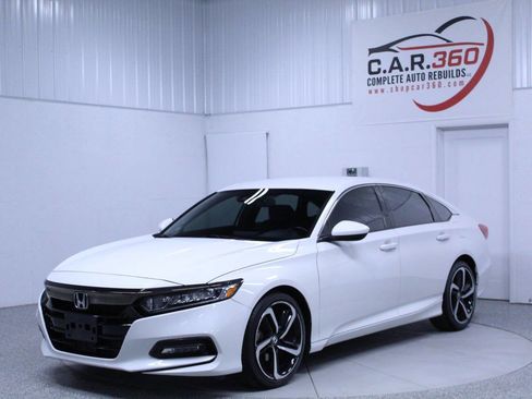 Used 2020 Honda Accord Sport image 2