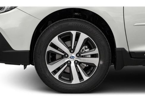 Used 2019 Subaru Outback 2.5i Limited AWD/4WD image 14