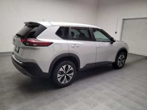 Used 2023 Nissan Rogue SV FWD image 10