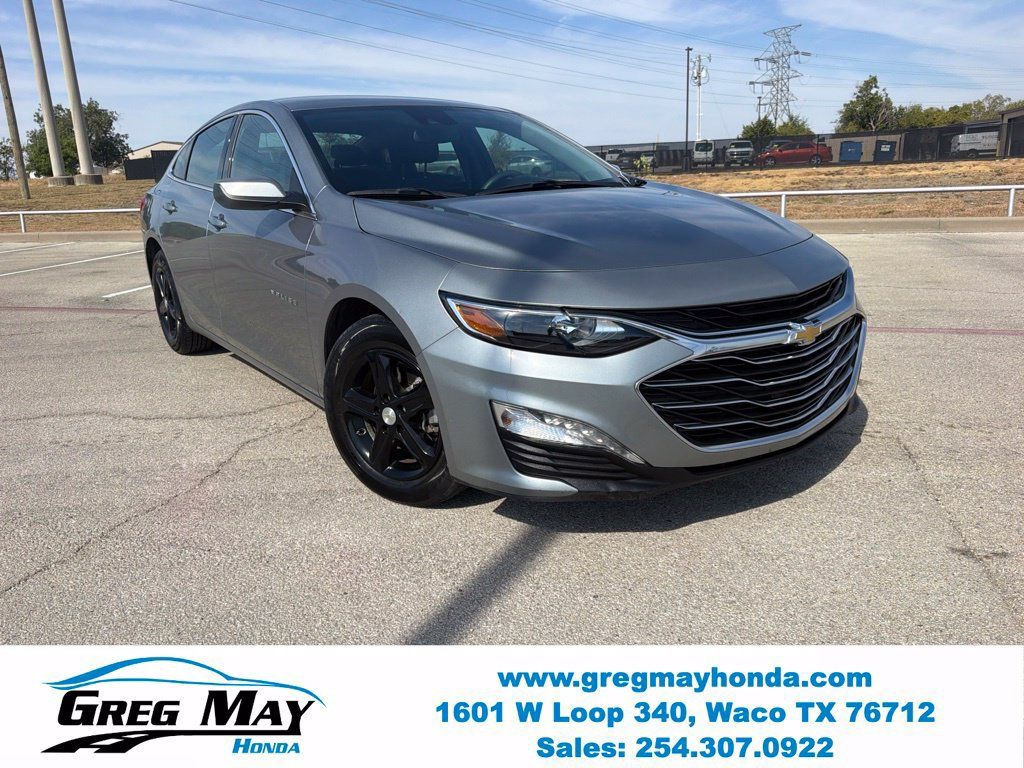Used 2024 Chevrolet Malibu LT FWD image 1