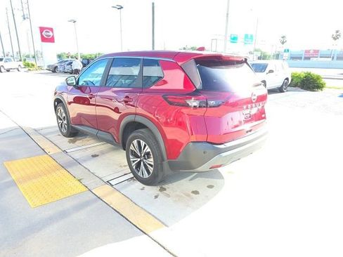 Used 2023 Nissan Rogue SV image 6