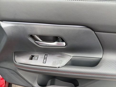 New 2026 Nissan Kicks SR w/ Cold Weather Package image 21