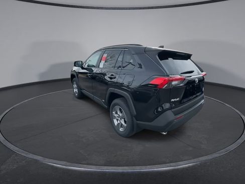 New 2025 Toyota RAV4 XLE image 12