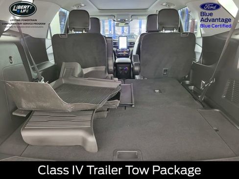 Certified 2024 Ford Explorer Limited w/ Limited Technology Package AWD/4WD image 16