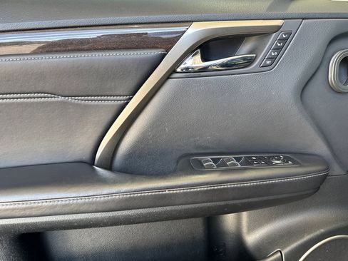 Used 2019 Lexus RX 350L Luxury w/ Accessory Package AWD/4WD image 12