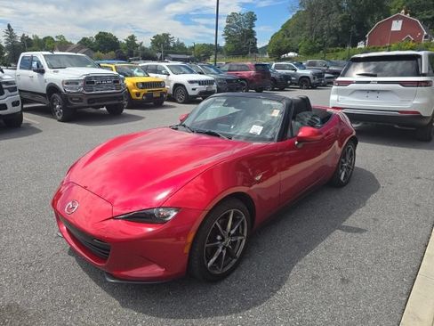 Used 2016 MAZDA MX-5 Miata Grand Touring RWD image 25