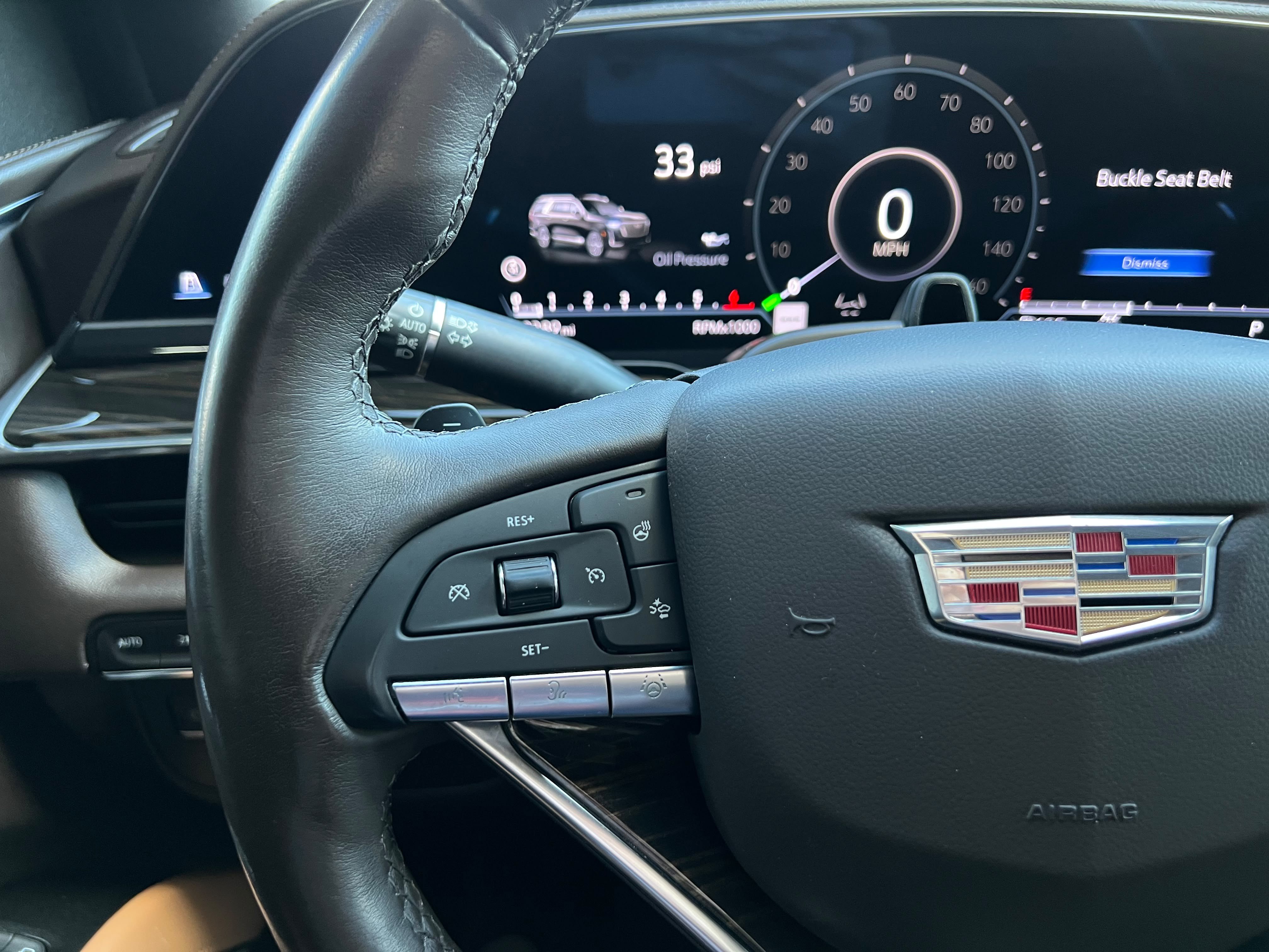 Used 2022 Cadillac Escalade Premium Luxury AWD/4WD image 19