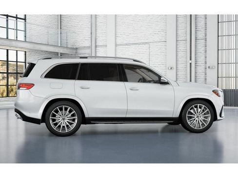 New 2026 Mercedes-Benz GLS 450 4MATIC image 17