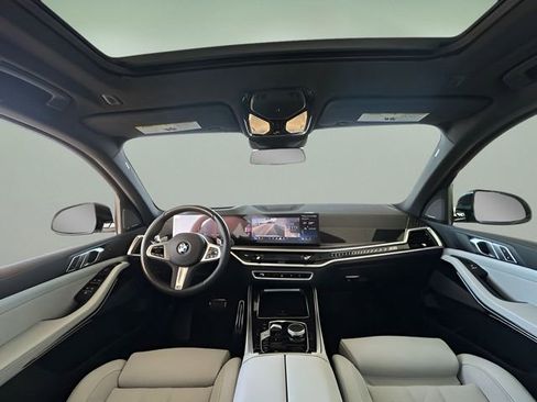 Used 2026 BMW X5 xDrive40i w/ M Sport Package image 35