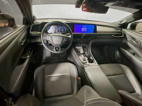 Certified 2025 Toyota Crown Signia w/ Advanced Technology Package AWD/4WD image 23