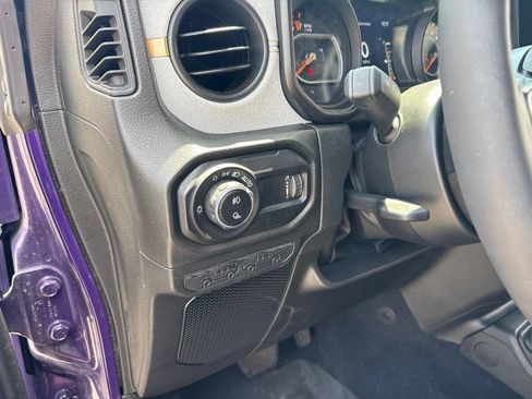 Used 2026 Jeep Gladiator Sport AWD/4WD image 15