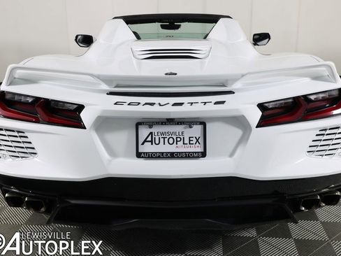 Used 2023 Chevrolet Corvette Stingray Premium Conv w/ Z51 Performance Package RWD image 6