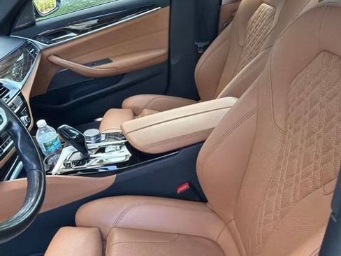 Used 2023 BMW 540i w/ M Sport Package RWD image 2