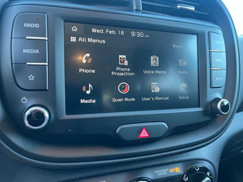 Used 2025 Kia Soul LX image 27