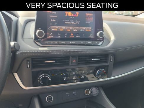Used 2021 Nissan Rogue S FWD image 26