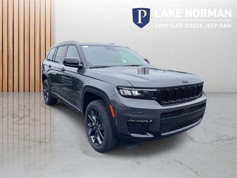 New 2025 Jeep Grand Cherokee L Limited image 2
