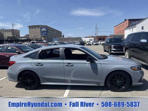 Used 2024 Honda Civic Sport image 3