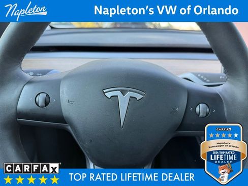 Used 2022 Tesla Model Y Long Range image 23