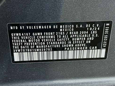 Used 2025 Volkswagen Jetta SE image 12