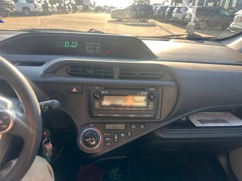 Used 2013 Toyota Prius C One FWD image 4