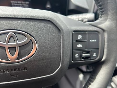 Used 2026 Toyota RAV4 SE w/ Weather Package AWD/4WD image 27