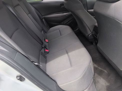 Used 2022 Toyota Corolla LE FWD image 40