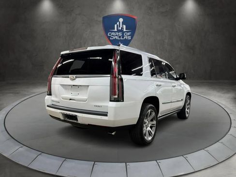 Used 2016 Cadillac Escalade Premium AWD/4WD image 5