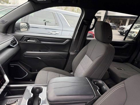 Certified 2025 GMC Acadia Elevation image 18