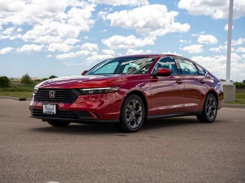 Used 2024 Honda Accord EX image 3